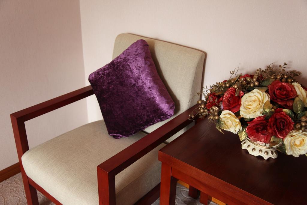 Panshan Tingquan Tuwo Holiday Resort Leshan Δωμάτιο φωτογραφία