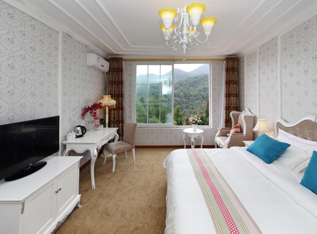 Panshan Tingquan Tuwo Holiday Resort Leshan Δωμάτιο φωτογραφία