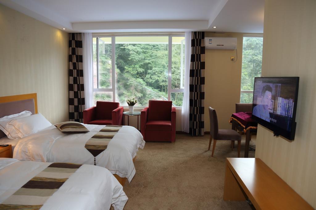 Panshan Tingquan Tuwo Holiday Resort Leshan Δωμάτιο φωτογραφία