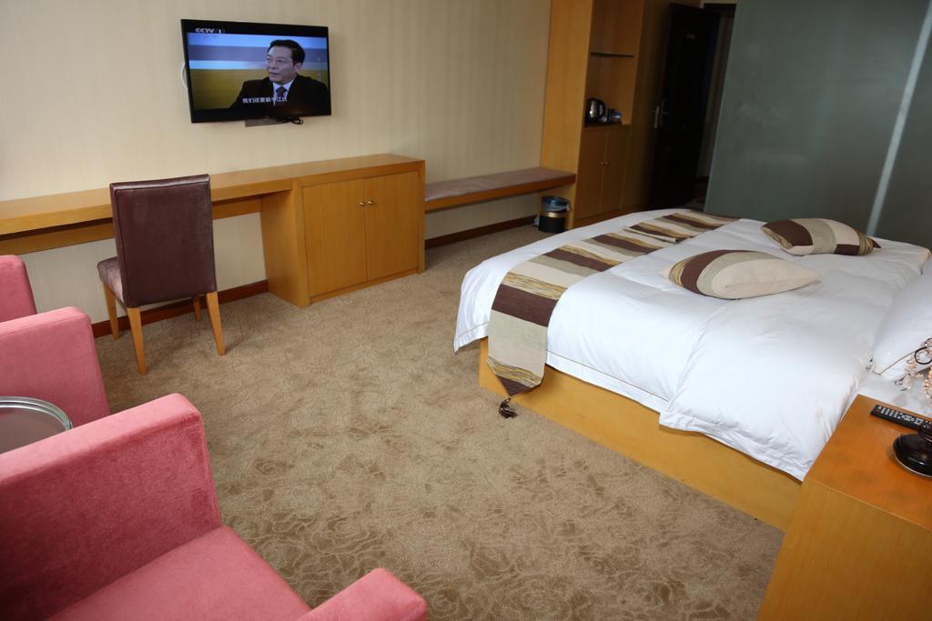 Panshan Tingquan Tuwo Holiday Resort Leshan Δωμάτιο φωτογραφία