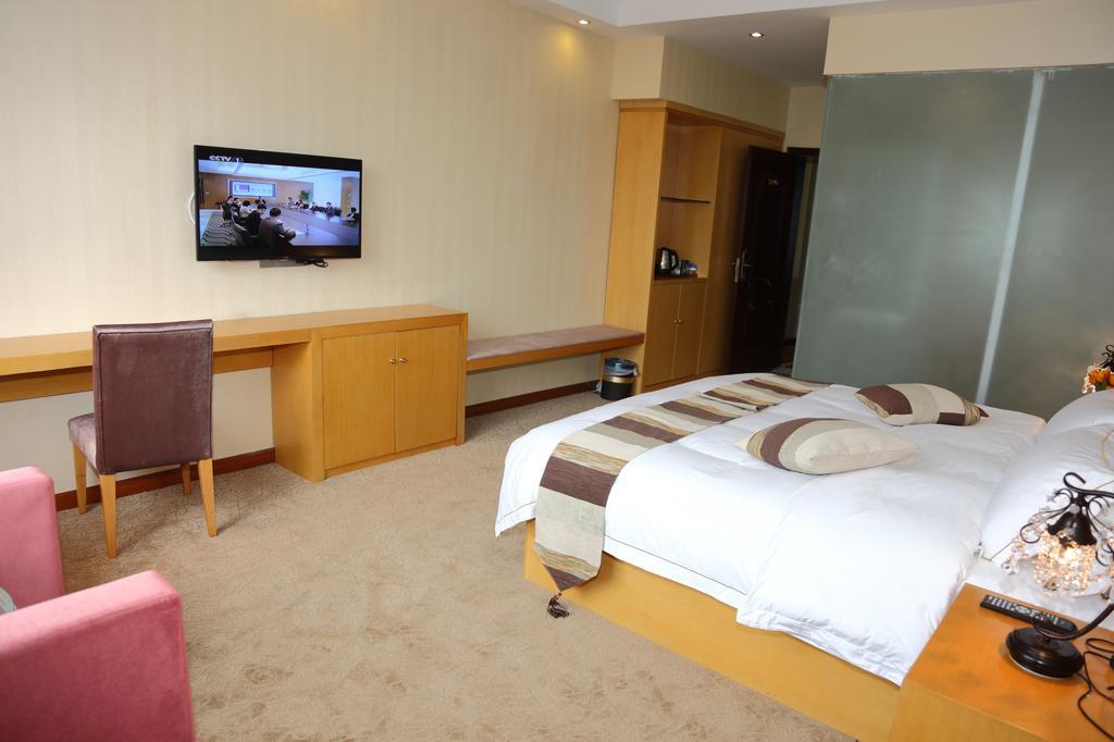 Panshan Tingquan Tuwo Holiday Resort Leshan Δωμάτιο φωτογραφία