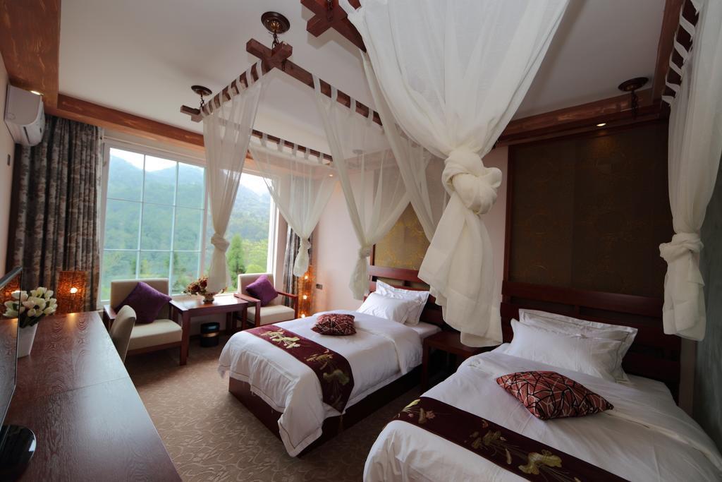 Panshan Tingquan Tuwo Holiday Resort Leshan Δωμάτιο φωτογραφία