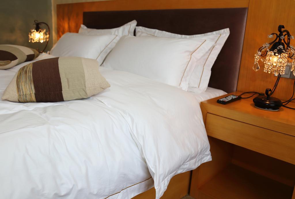 Panshan Tingquan Tuwo Holiday Resort Leshan Δωμάτιο φωτογραφία