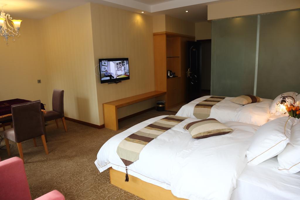 Panshan Tingquan Tuwo Holiday Resort Leshan Δωμάτιο φωτογραφία